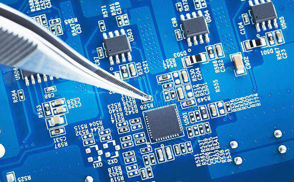 How to Correctly Handle Moisture Sensitive Components in PCBA Factory